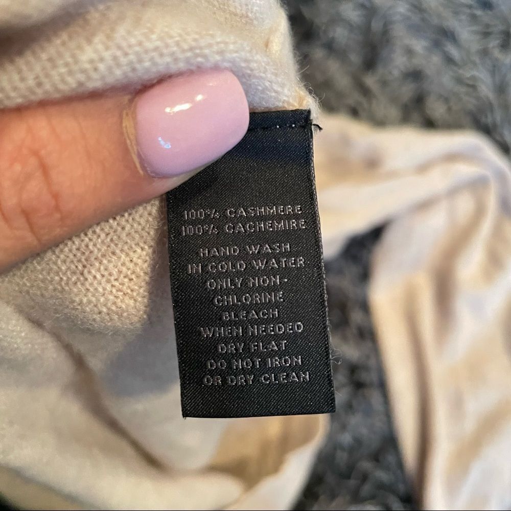 SAKS FIFTH AVENUE Black Label Embellished Cashmere Sweater In Beige- Size Medium - Picture 9 of 11
